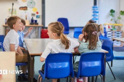 Free school meal pupils falling further behind their peers, report warns