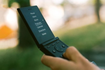 Light Flip is a flip phone with minimalist design and features (plus a keypad and T9 predictive text)