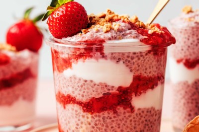 Strawberries & Cream Chia Pudding
