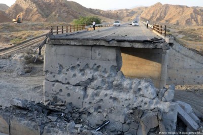 US strikes on southern Iran infrastructure widen war